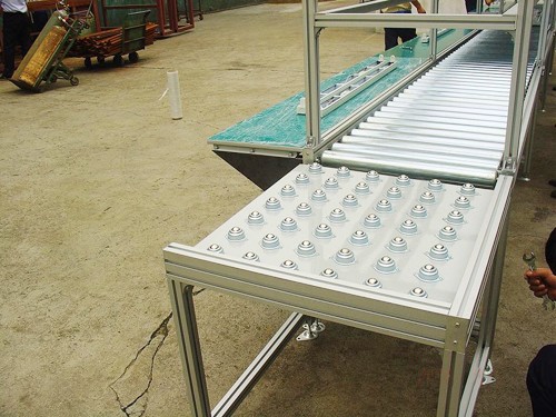 無動(dòng)力滾筒輸送機(jī)